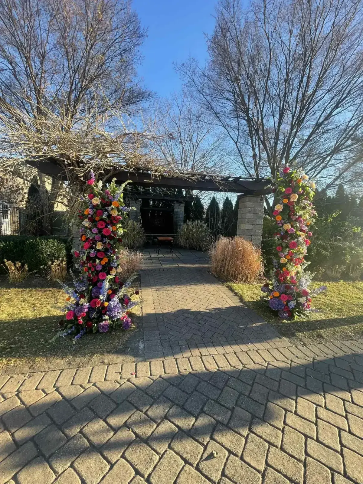 Perona Farms Wedding Flowers: A Florist's Guide to the Barn, the Refinery and the Reserve